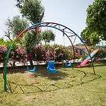 Üdülőpark Villaggio Cervo *
